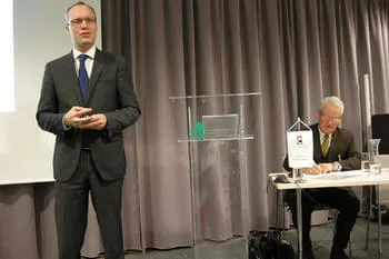 Vortrag von Dr Alexander Biach Bild 2