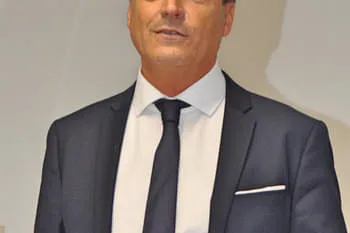Dipl.-Kfm. Eduard Müller, MBA zum Thema  Möglichkeiten und Grenzen einer Übergangsregierung ? Bild 6