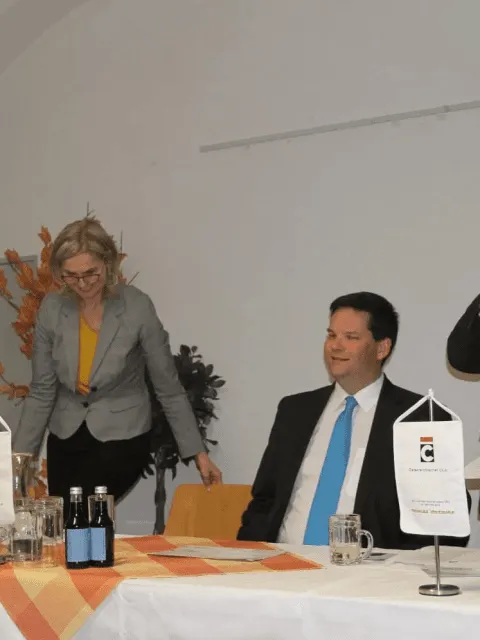 Podiumsdiskussion-Hat-die-EU-eine-Zukunft Podiumsdiskussion-Hat-die-EU-eine-Zukunft